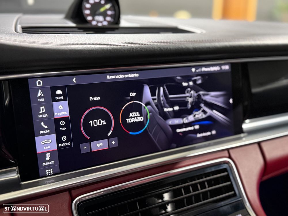 Porsche Panamera 4 E-Hybrid - 41