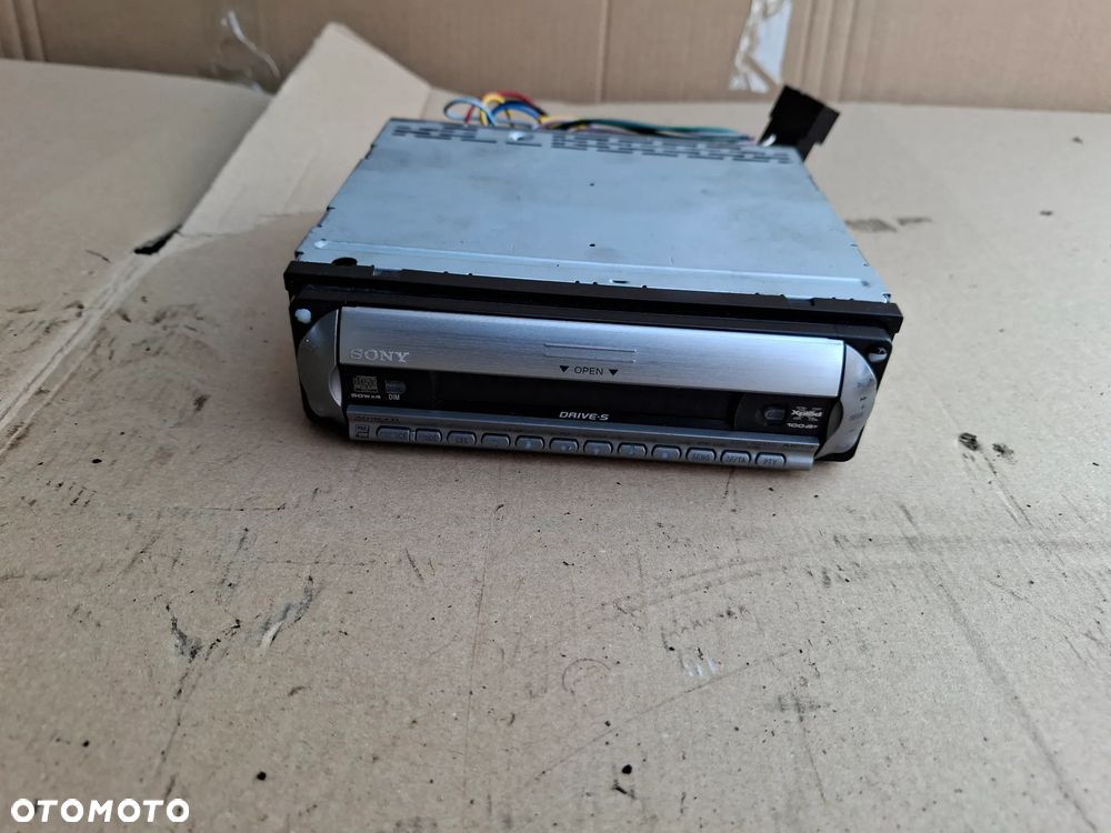 Radio SONY CDX-R3350 - 3