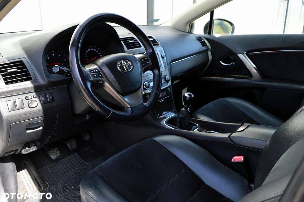 Toyota Avensis 2.0 D-4D Sol - 5