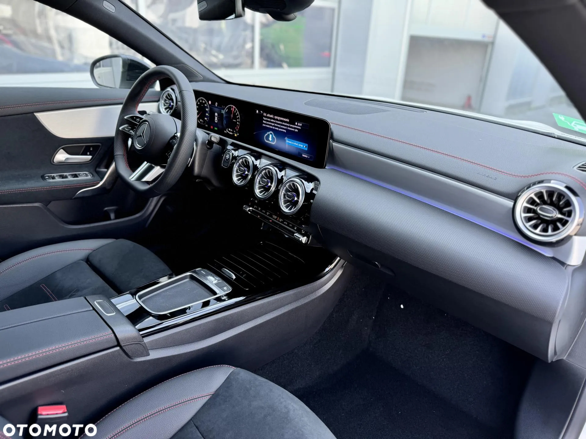 Mercedes-Benz CLA 250 e PHEV AMG Line 8G-DCT - 12