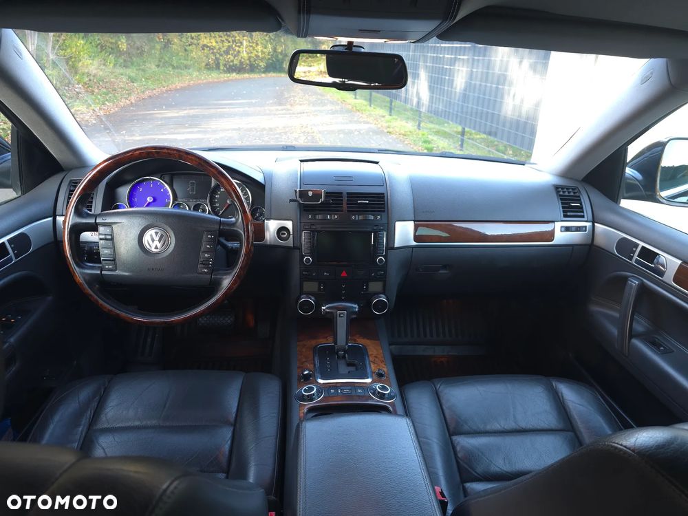 Volkswagen Touareg - 14