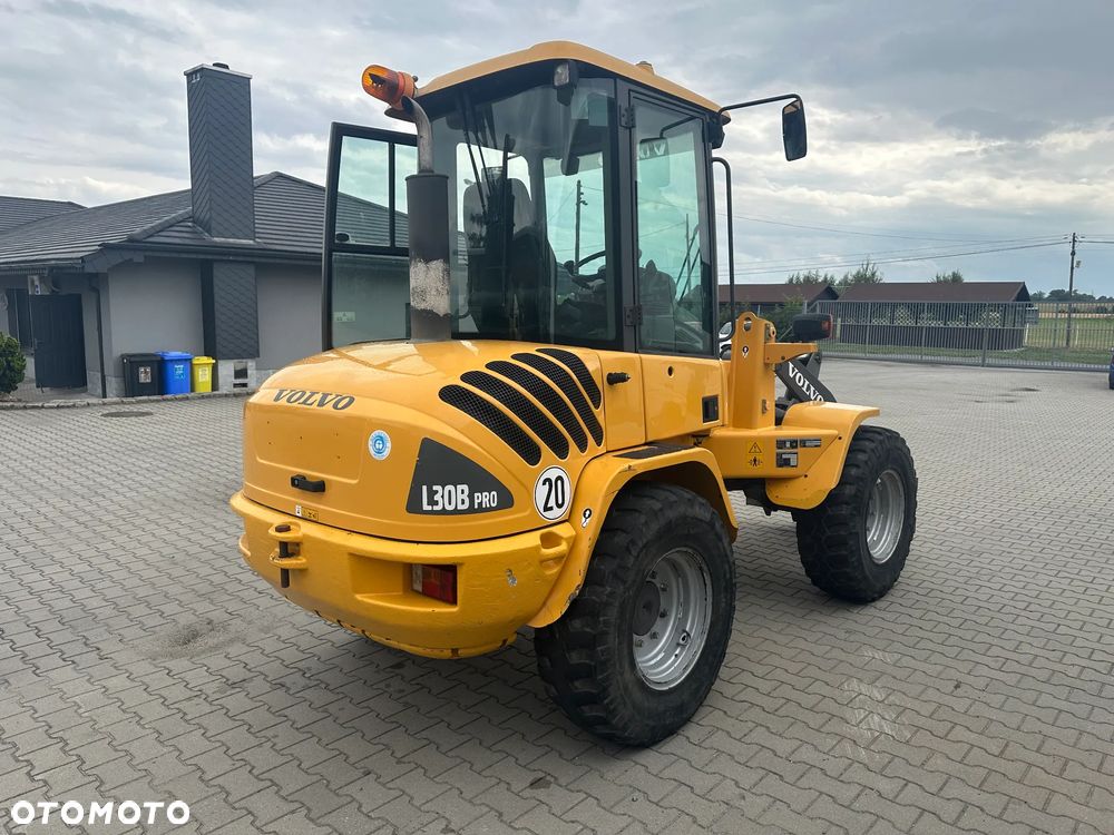 Volvo L30B Ładowarka szybkozłącze widły łyżka - 4
