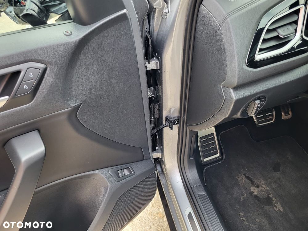 Volkswagen T-Roc 1.5 TSI OPF DSG R-Line - 11