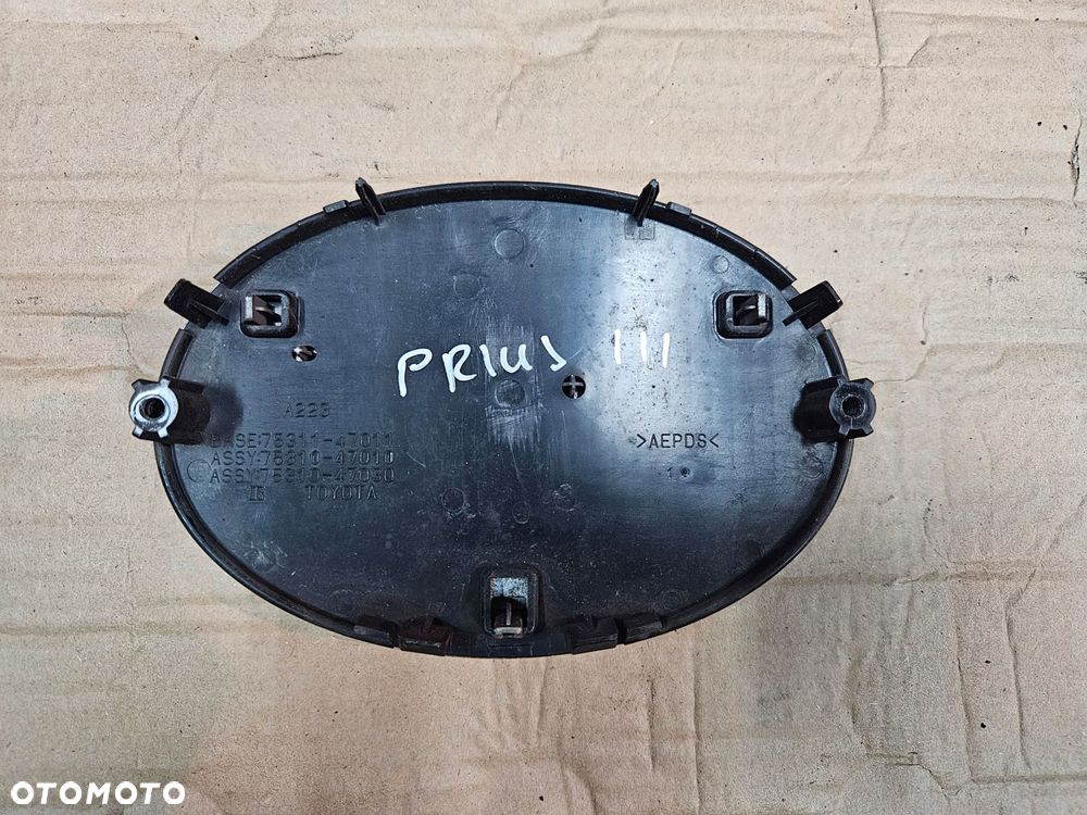 toyota prius iii 09-12 znaczek logo emblemat - 2
