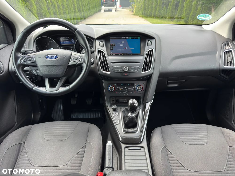 Ford Focus 1.0 EcoBoost Titanium - 17