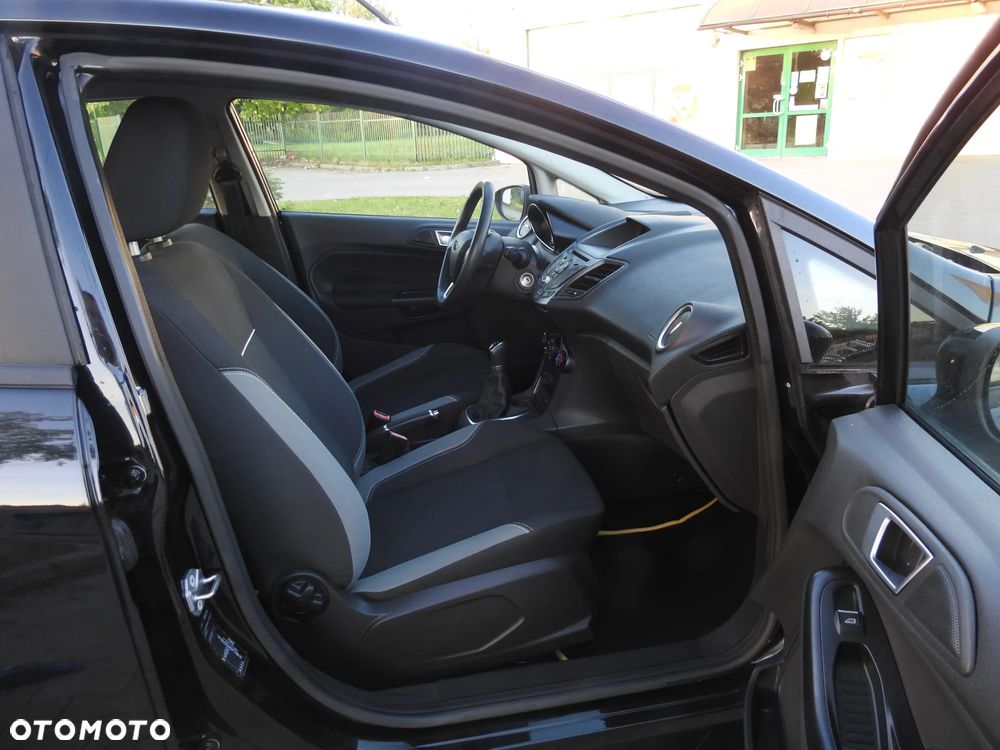 Ford Fiesta - 8