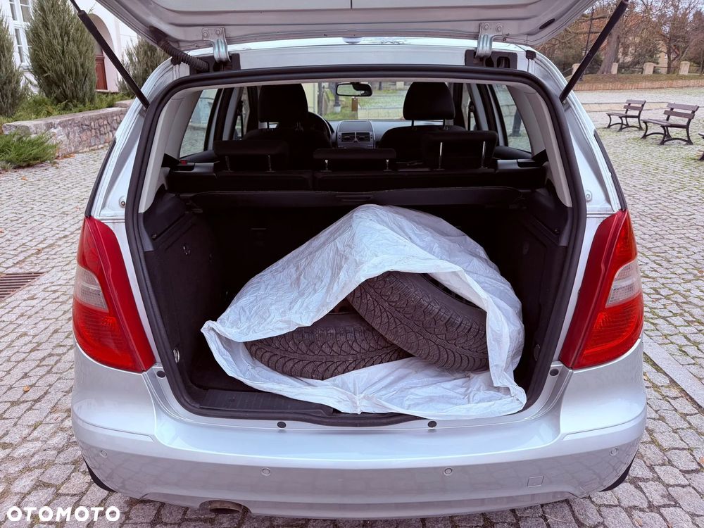 Mercedes-Benz Klasa A 150 BlueEFFICIENCY Elegance - 26