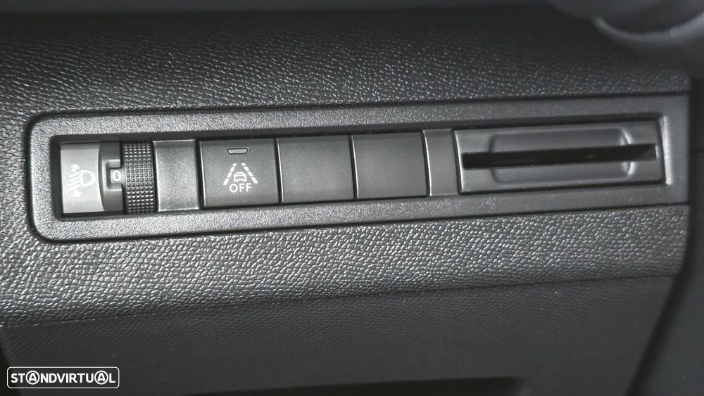 Peugeot 3008 1.5 BlueHDi Allure Pack - 11