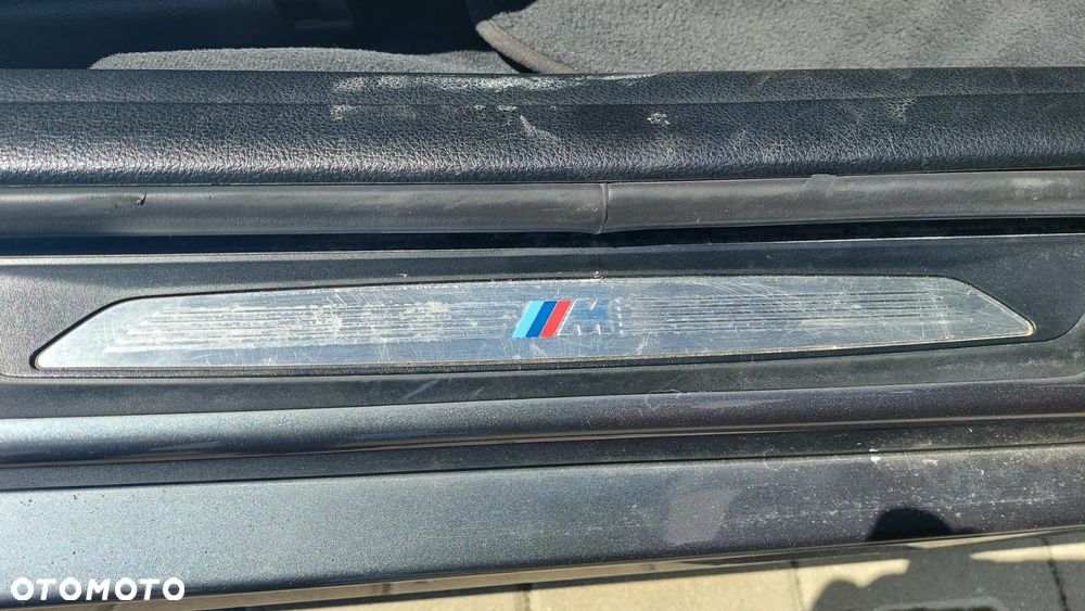 BMW Seria 3 330d Edition M Sport Shadow - 15