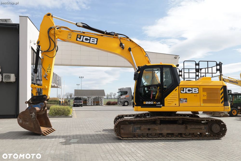 JCB 220X - 3