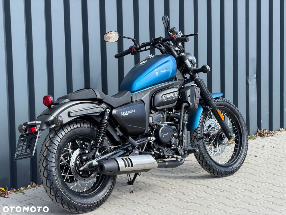 Junak M18 - 3
