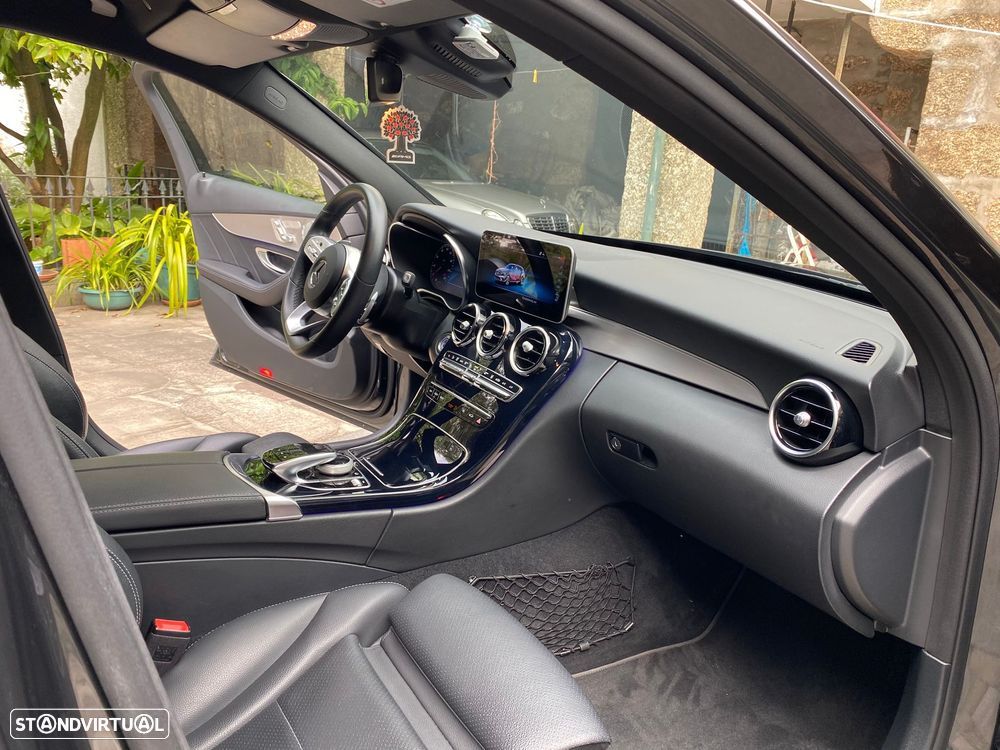 Mercedes-Benz C 300 de AMG Line - 21