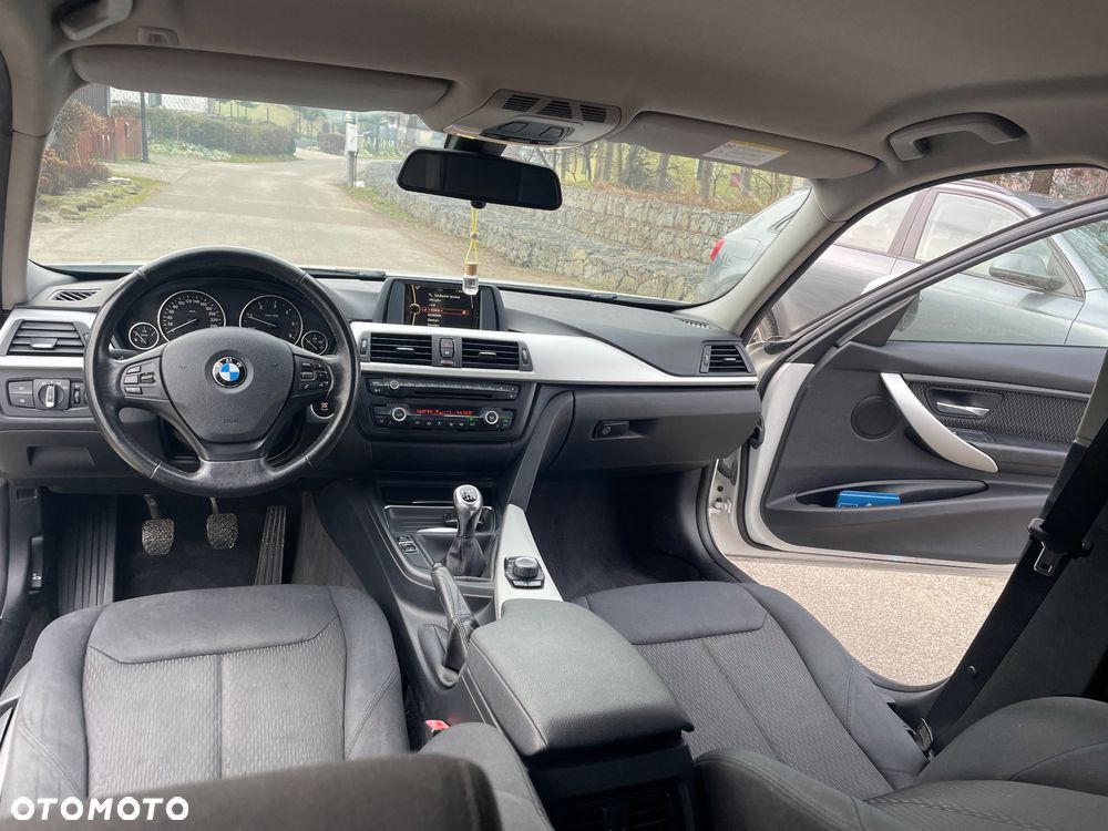 BMW Seria 3 316d Edition Luxury Line Purity - 13