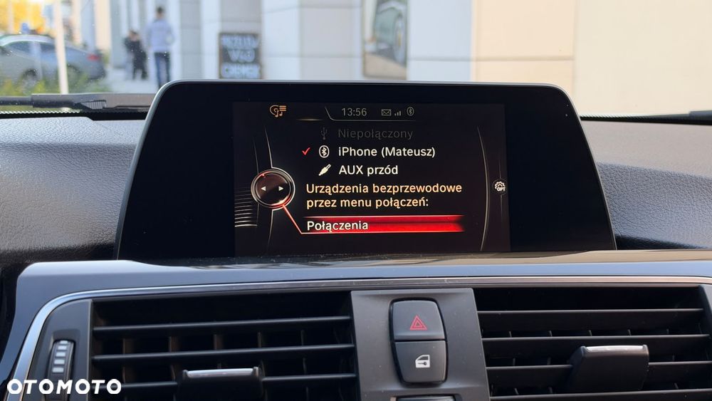 BMW Seria 3 318i Sport Line - 25