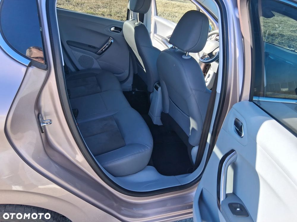 Peugeot 208 e-HDi 92 Stop&Start Style - 25