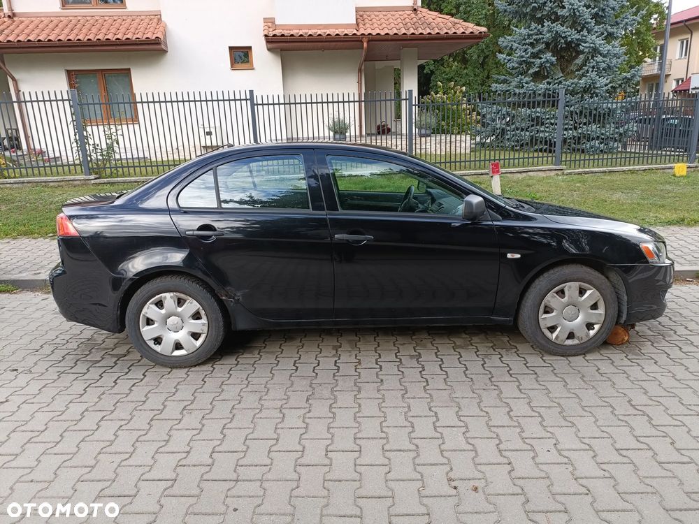 Mitsubishi Lancer - 6