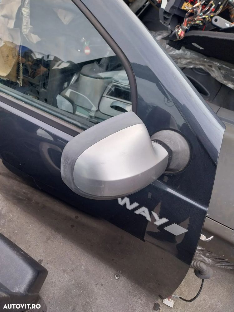 VAND OGLINDA PARTEA DREAPTA DACIA SANDERO STEPWAY 2011 - 1