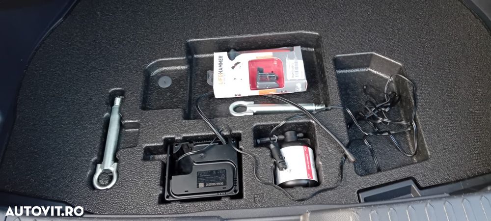 Toyota C-HR 1.8 HEV 140 CP 4x2 CVT Exclusive - 2