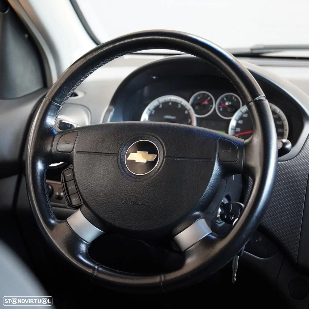 Chevrolet Aveo 1.2 LS - 11