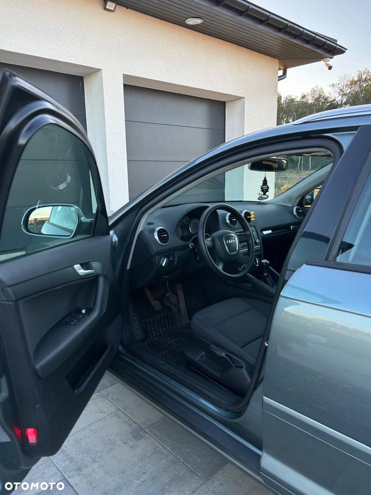 Audi A3 Sportback - 16