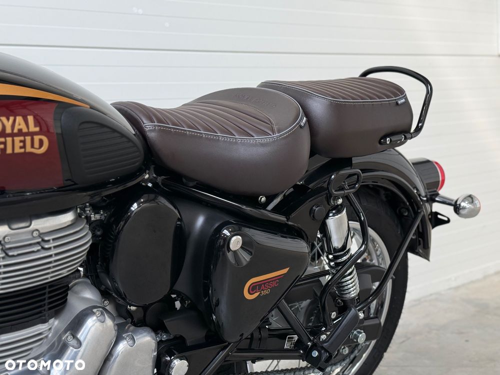 Royal Enfield Classic - 36