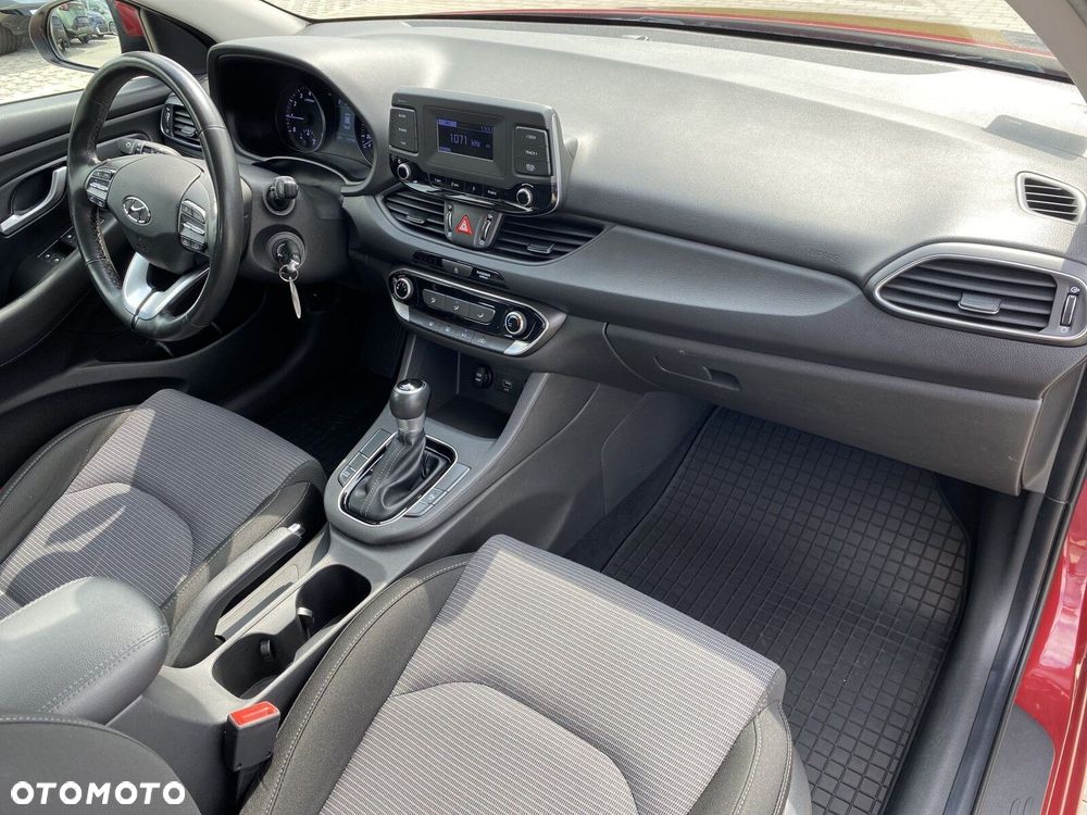 Hyundai i30 - 16