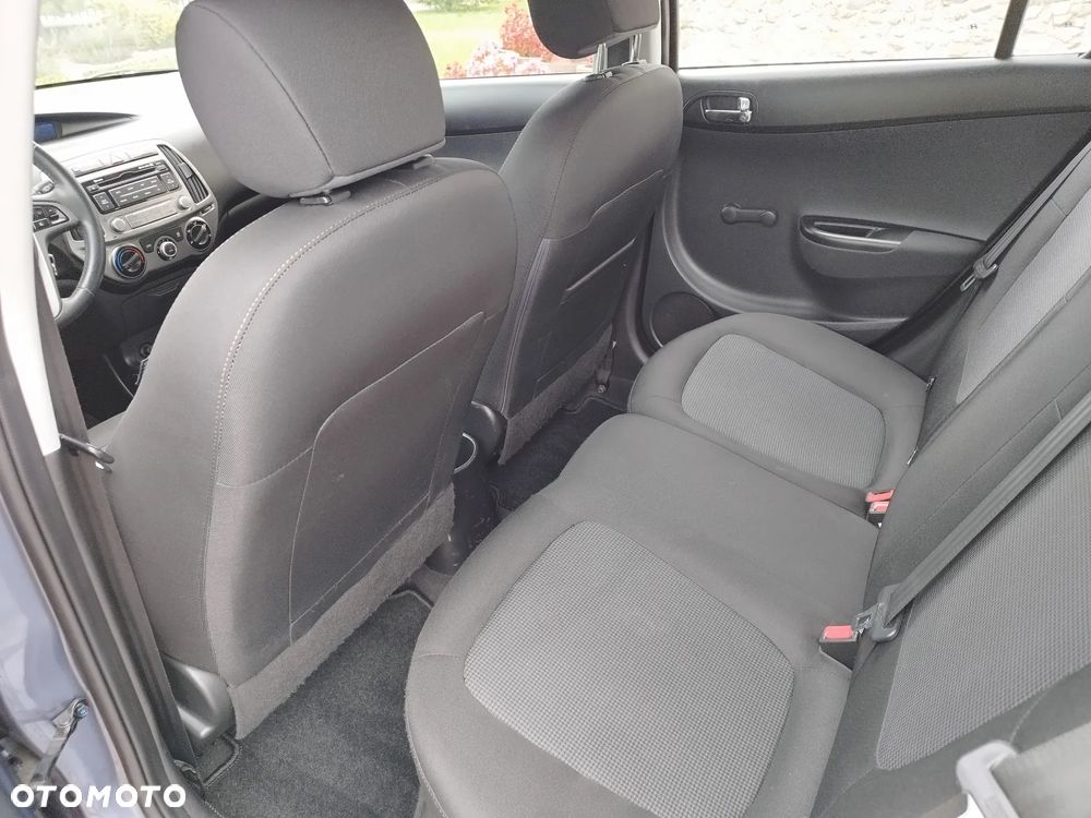 Hyundai i20 - 10