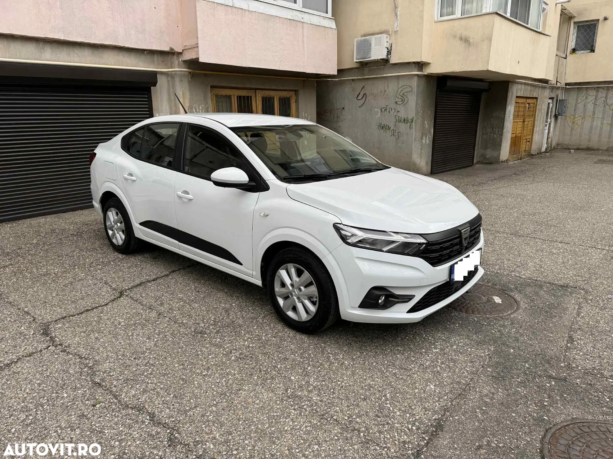 Dacia Logan TCe 90 MT6 Prestige - 2