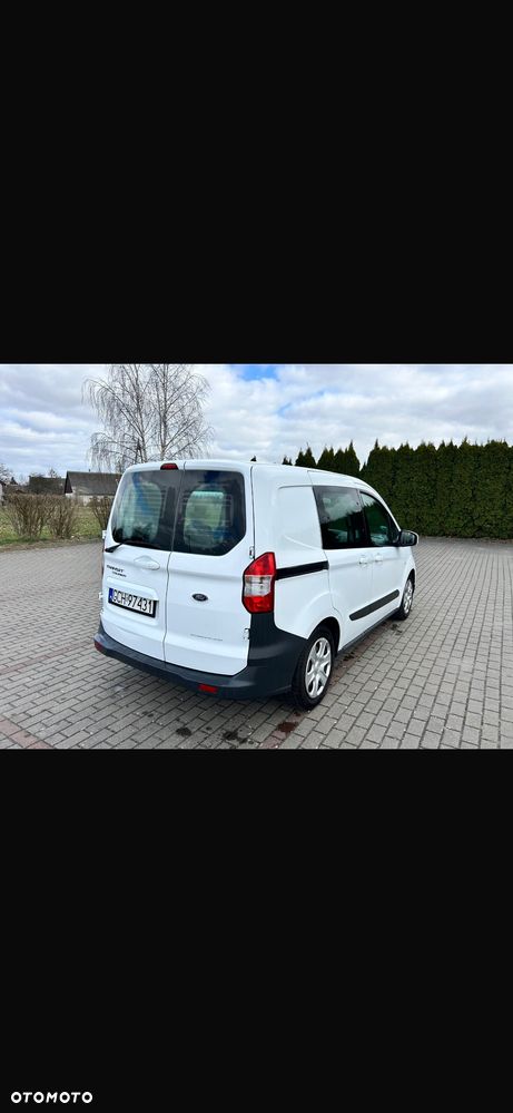 Ford Transit Courier - 4