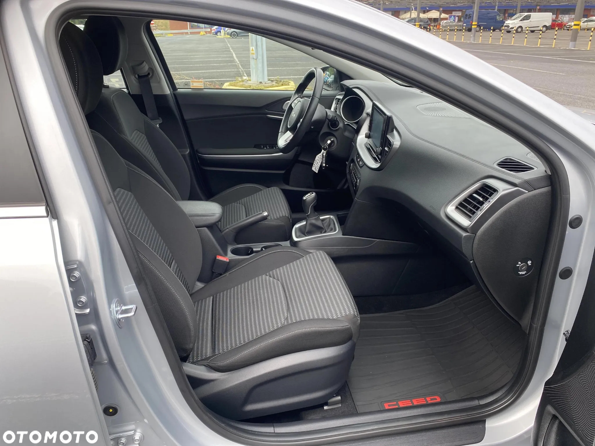 Kia Ceed 1.5 T-GDI M - 14