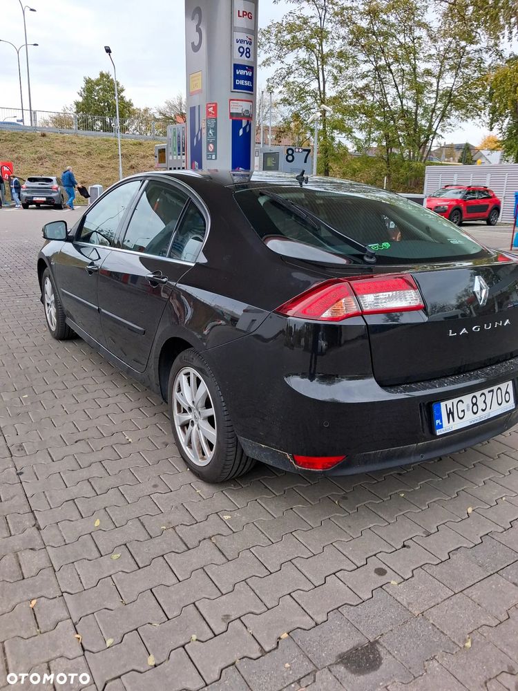 Renault Laguna 2012 photo 2