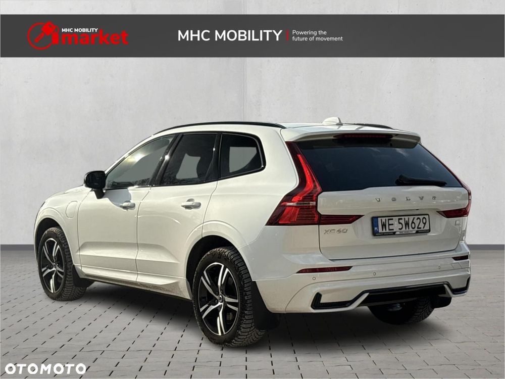 Volvo XC 60 T6 Plug-In Hybrid AWD Plus Dark - 3