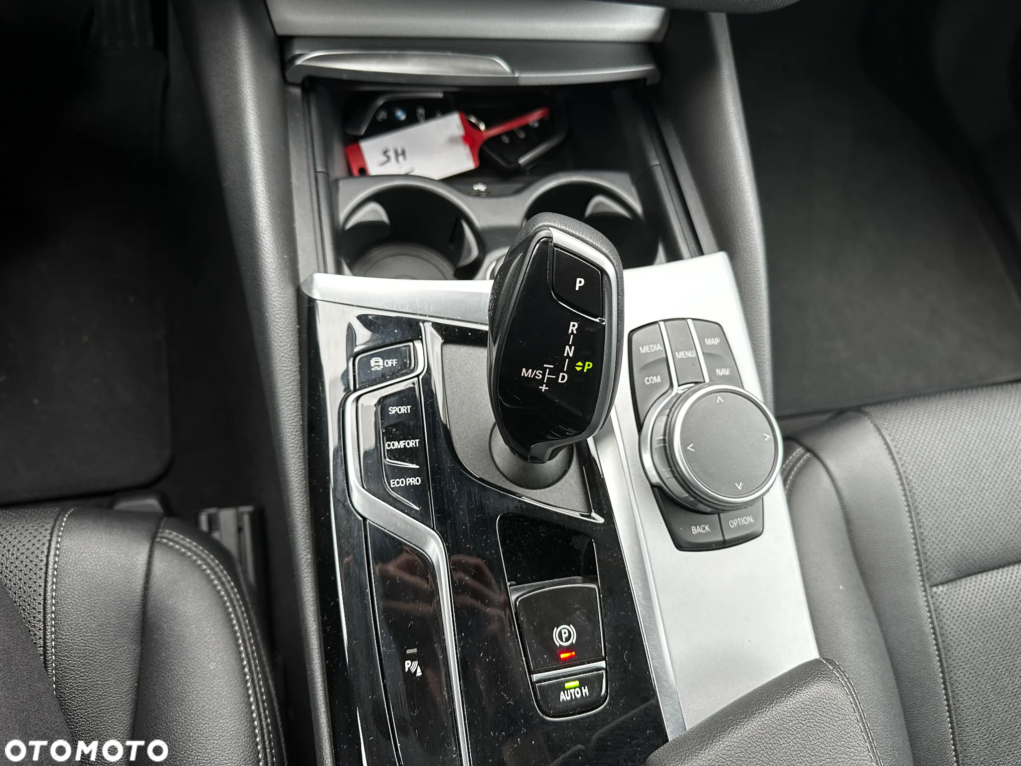BMW Seria 5 520d Touring - 13