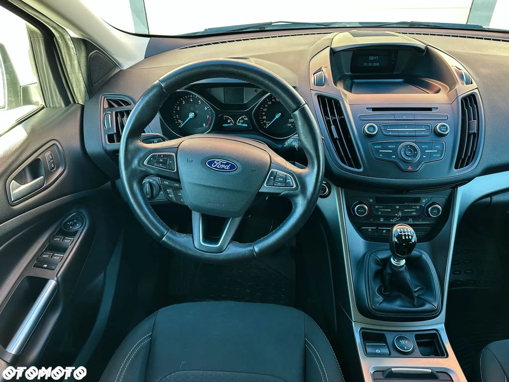 Ford Kuga - 34