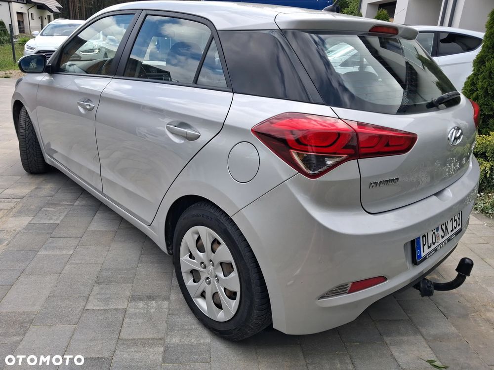 Hyundai i20 blue 1.2 Classic - 4