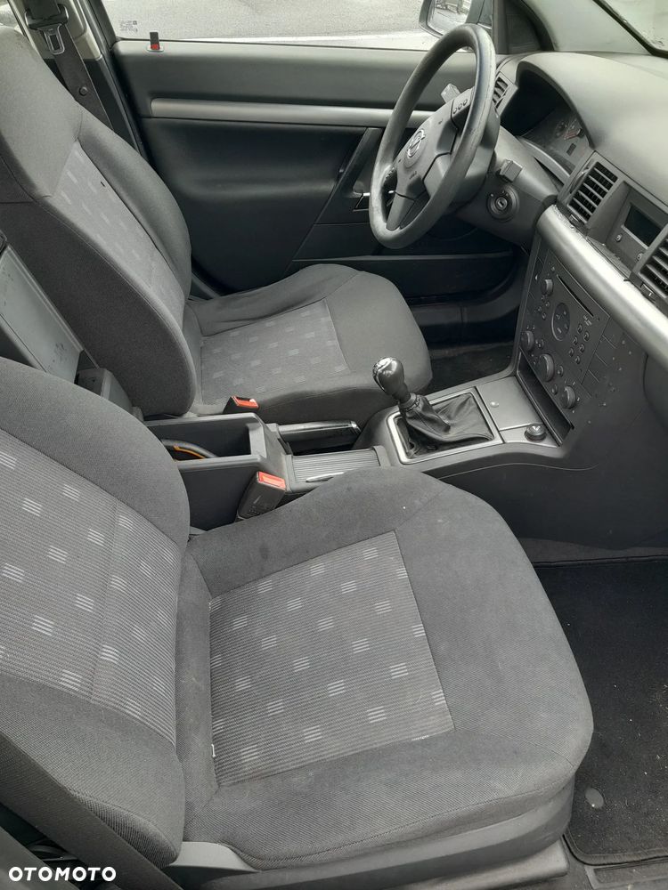 Opel Vectra 2.2 Essentia - 9