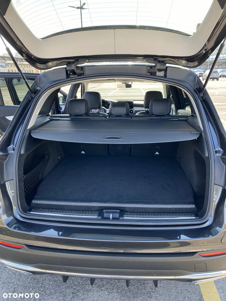 Mercedes-Benz GLC 300 e 4-Matic Business Edition - 6