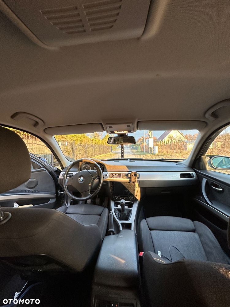 BMW Seria 3 320d - 5