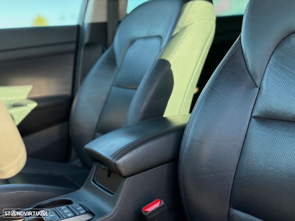 Hyundai Tucson - 16
