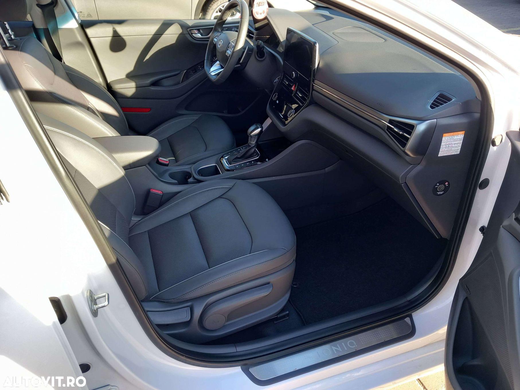 Hyundai IONIQ Hybrid 141CP Exclusive - 14