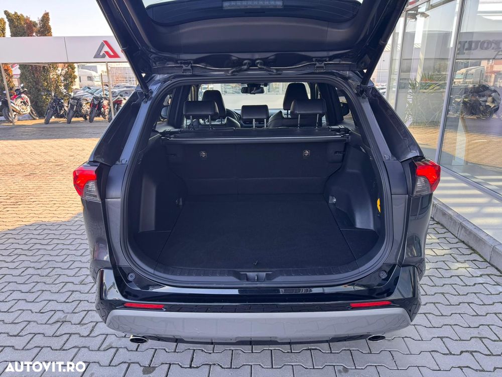 Toyota RAV4 - 9