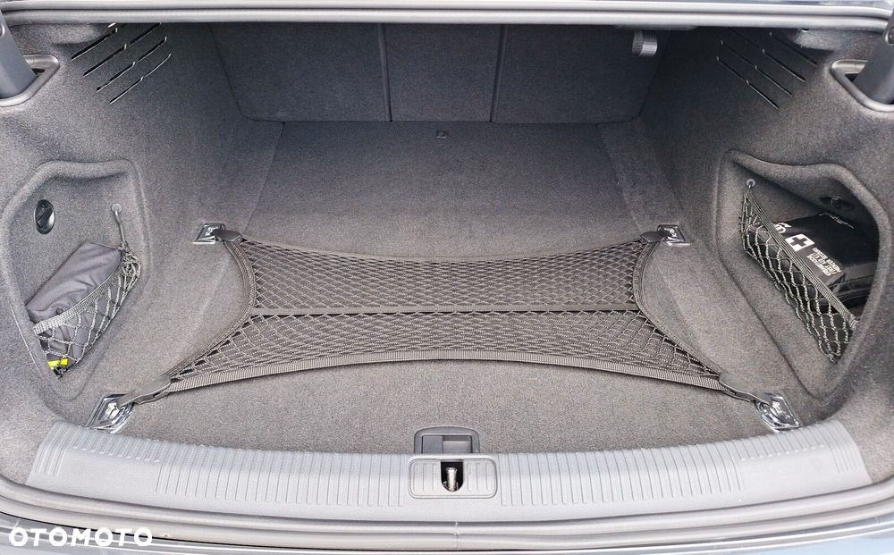 Audi A4 Limousine - 23