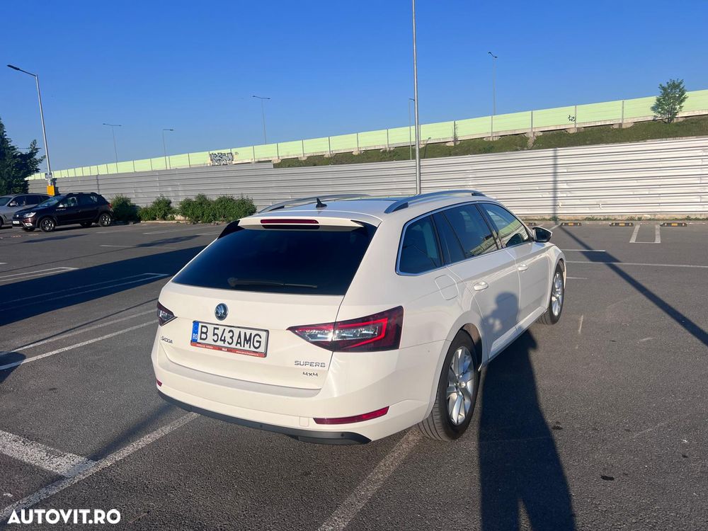Skoda Superb 2.0 TDI DSG 4X4 Style - 4
