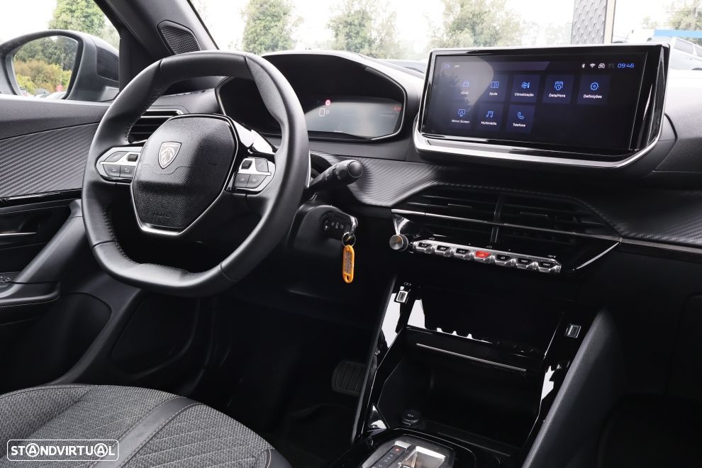 Peugeot 2008 1.2 Hybrid Allure e-DCS6 - 11