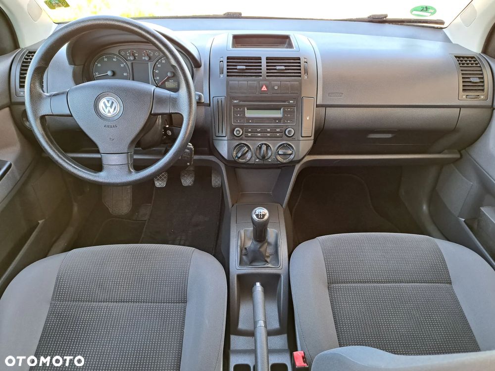 Volkswagen Polo - 18