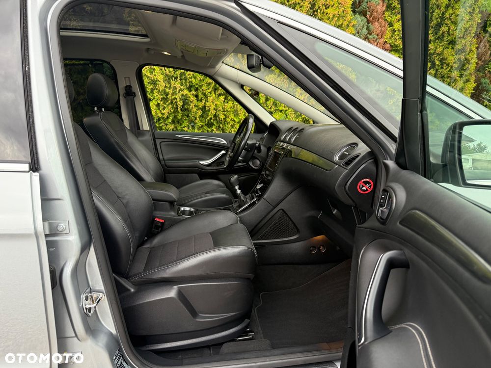 Ford S-Max - 33