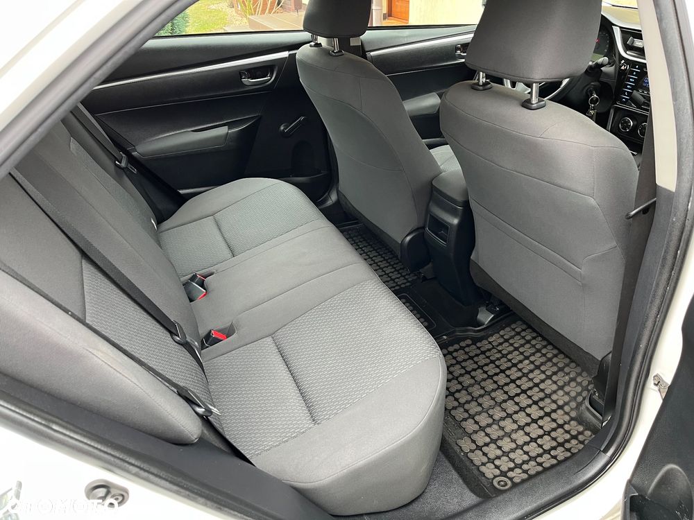 Toyota Corolla 1.6 Active - 9