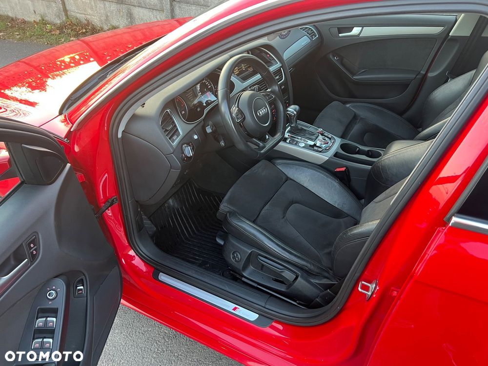 Audi A4 Avant 2.0 TDI Quattro Line S tronic - 5