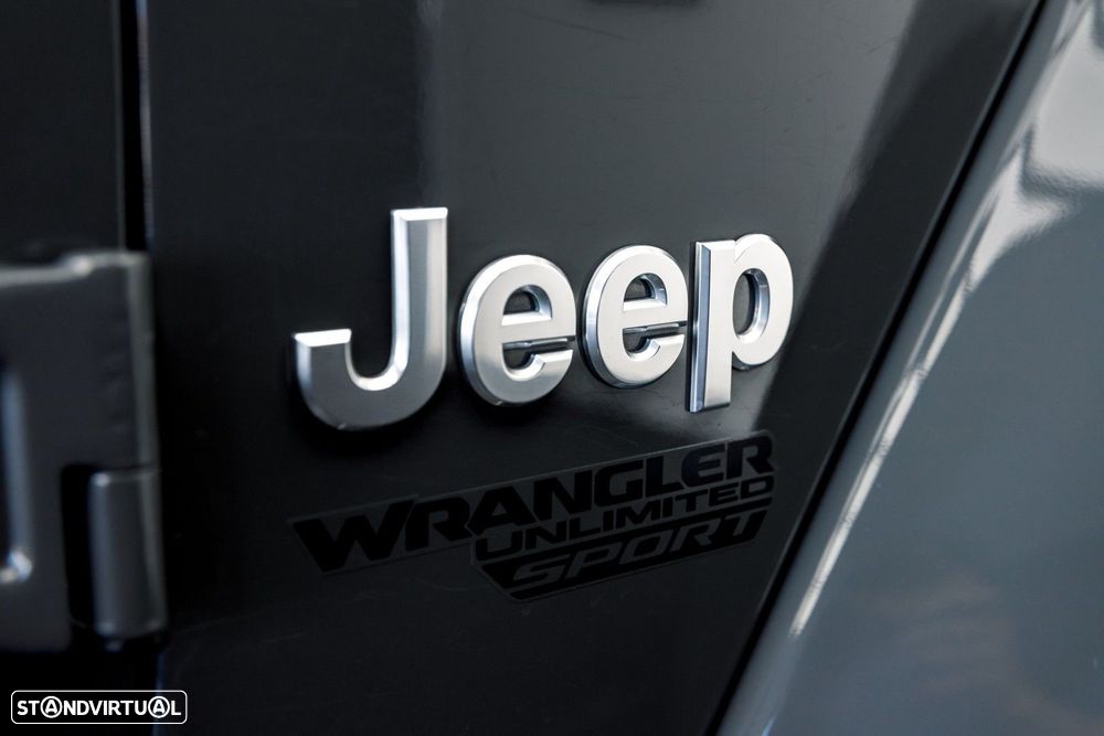 Jeep Wrangler Unlimited 2.2 CRD Sport AT - 14