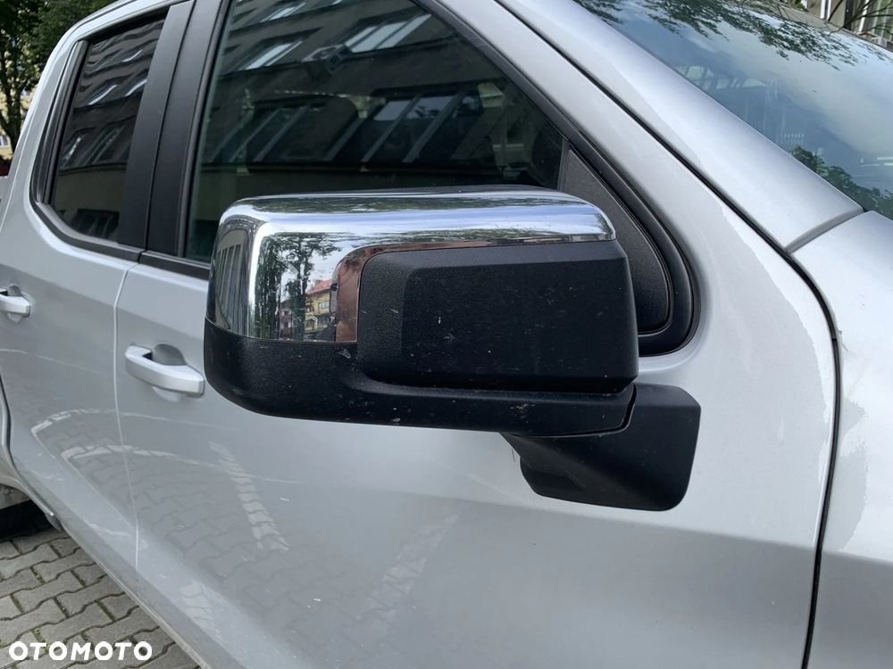 Chevrolet Silverado - 16